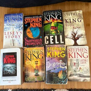 Stephen King Paperback Bundle